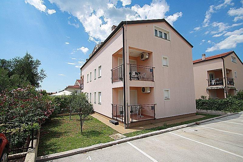 Apartment Bilic With Balcony Porec Ngoại thất bức ảnh